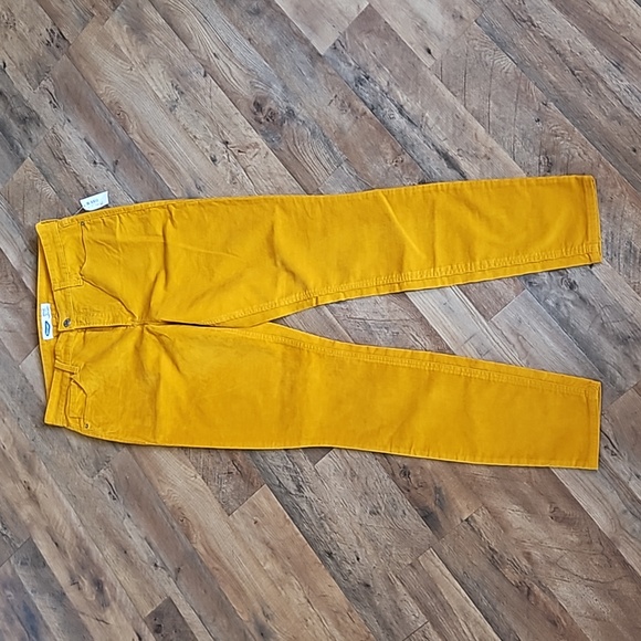 Old Navy Denim - 👖OLD NAVY ROCKSTAR CORDUROY JEANS 👖
